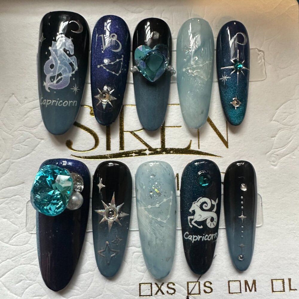 Capicorn high-quality handcrafted reusable press on nails.